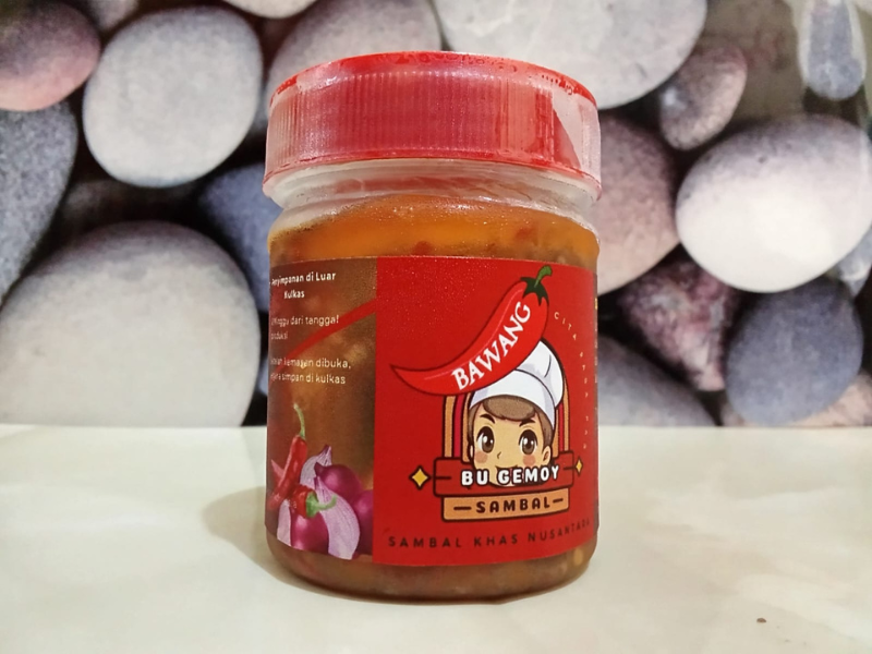 Garlic Chili Sauce in 100 ml Bottle